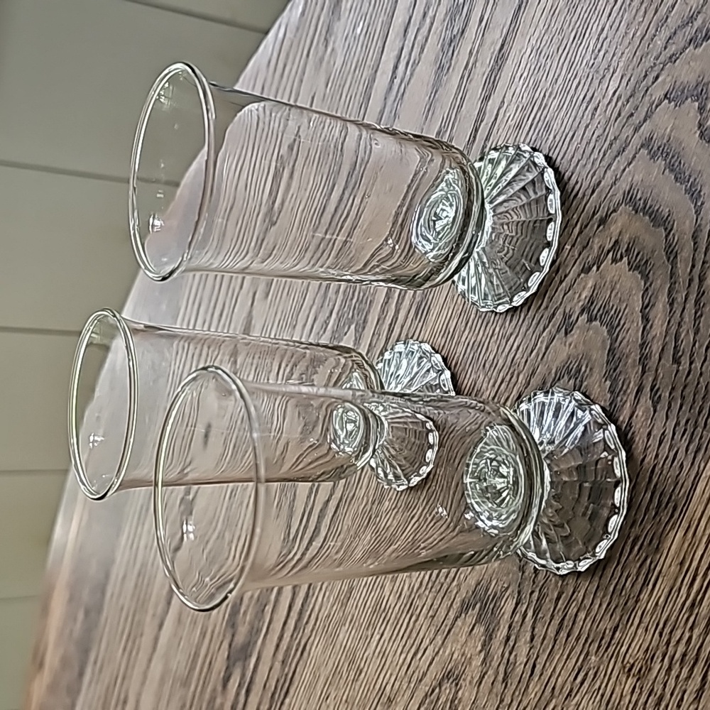 3 Vintage mid-century 6 oz footed glass cordials